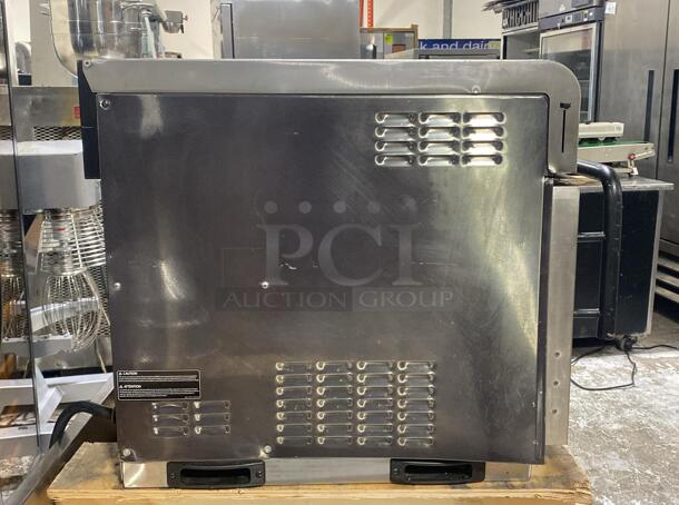 TurboChef i5 Electric Countertop Rapid Cook Ventless Oven with One Touch Controls - 208/240V, 3 Phase

 - Image 6 of 8