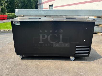 Dukers DHBC65 - 65" Bottle Cooler 488 liters capacity
