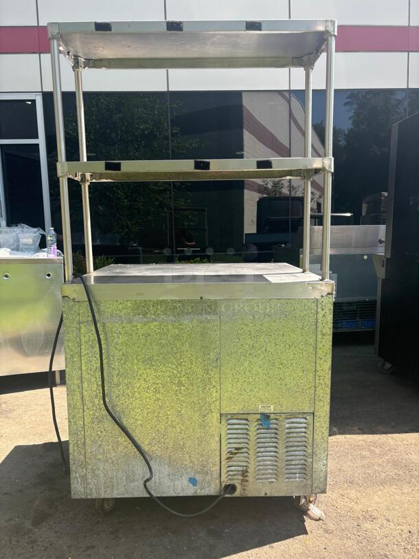 Intertek Leader 2 Door Commercial Refrigeration With Shelves  - Image 7 of 11