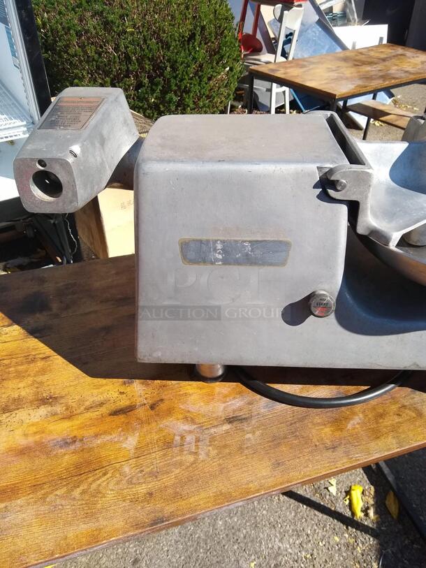 Hobart 1 Speed Buffalo Chopper Food Processor w/ Side Discharge, 115v
 - Image 4 of 6