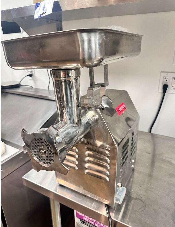 Like New Avantco MG12 #12 Meat Grinder - 110V, 1 hp Working - Image 2 of 9