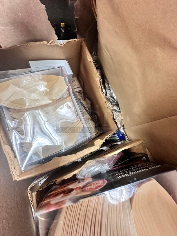 One Lot of Kitchen Items Bags Aluminum Foil Wooden Containers - Image 6 of 6