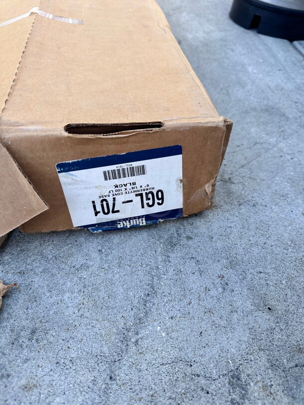 Mannington / Burke Wall Base #701 Black 6 inch Type TP Rubber Molding 6 inch x 4 ft  by 1/8 inch Cove (with Toe) - Image 1 of 4