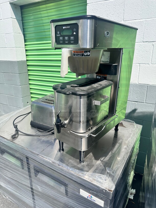 One Year Old Bunn  ITB-LP Automatic Tea Brewer Low Profile Display 120V - Image 3 of 5