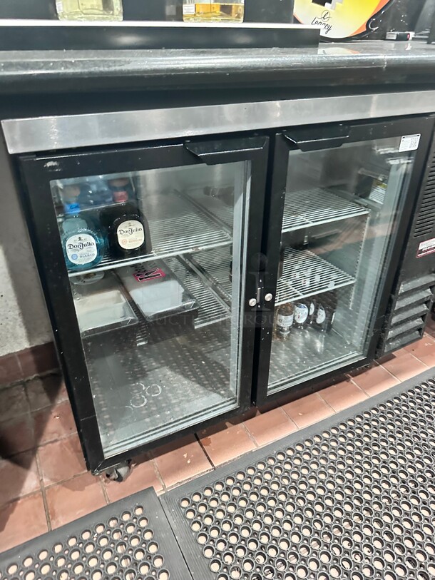 Late Model Beverage Air BB48GY-1-B-27 48 inch Bar Refrigerator - 2 Swinging Glass Doors, Black, 115v Wokring - Image 5 of 9