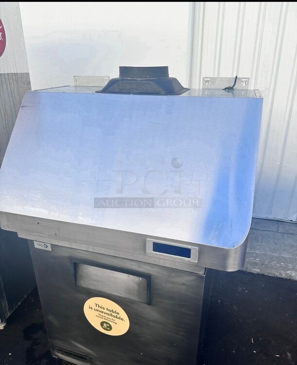 Commercial Grease Hood
36x24x20 - Image 7 of 8