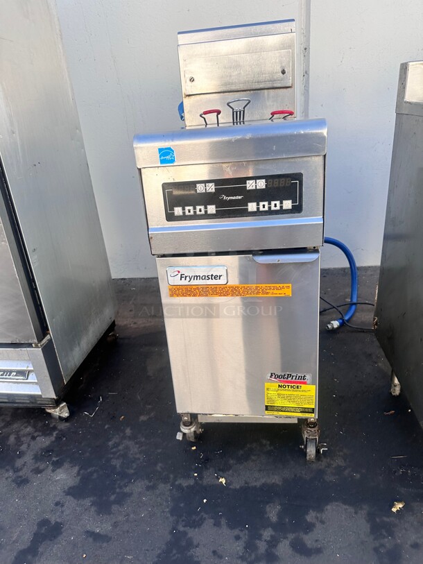 Late Model Frymaster FPH155 Gas Fryer - (1) 50 lb Vat, Floor Model, Natural Gas With Filtration System Working - Image 3 of 10