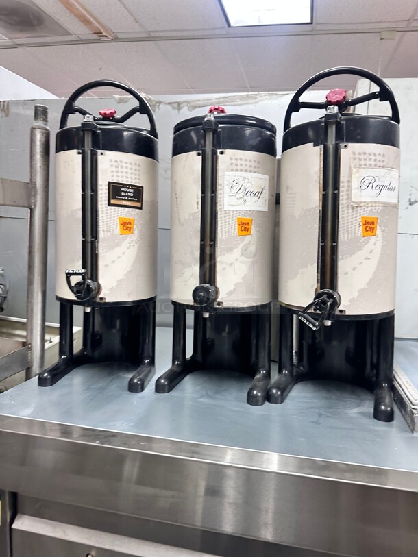 Fetco  1.5 Gallon Thermal Dispenser - Image 7 of 7