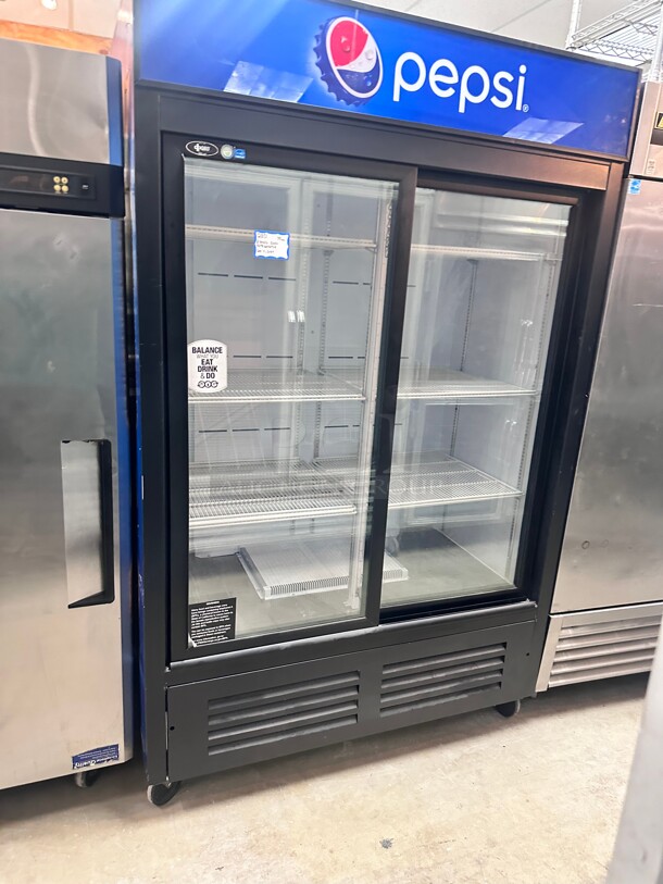 Late Model QBD CD45 Sliding 2 Door Upright Pop Juice Fridge Cooler 40 CuFt 115 Volt Tested and Working - Image 2 of 7