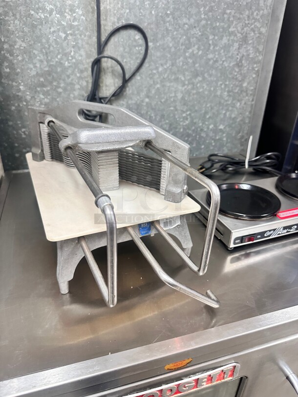 Excellent Condition Lincoln 0643N Tomato Slicer 3/16 - Image 6 of 11