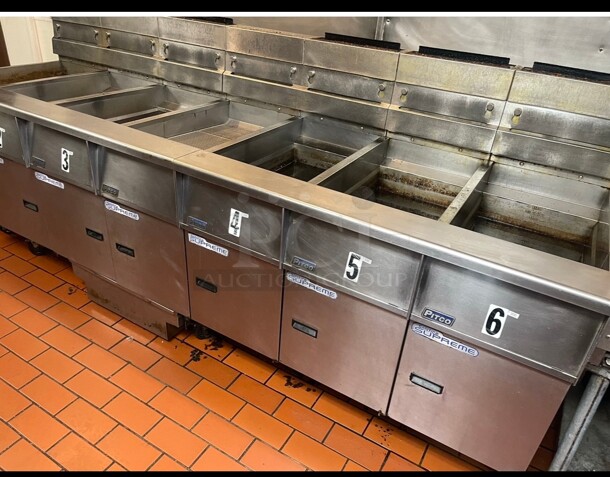 Certified Working Pitco SSH55 50LB. 80 kBTU Solstice Solid State Deep Gas Fryer With Filtration System - Image 4 of 6