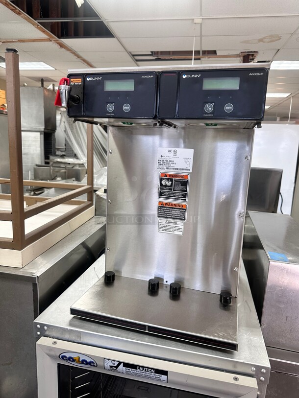 Excellent Bunn 38700.0013 Axiom APS Twin Airpot Coffee Brewer - 120/220V Tested and Working - Image 7 of 7