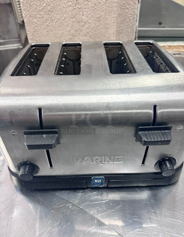 Late Model Waring WCT708 Slot Toaster w/ 4 Slice Capacity & 1 3/8 inch W Product Opening, 120v Tested and Working! - Image 6 of 8