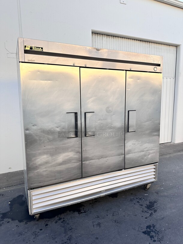Excellent True T-72F 78 inch Three Section Reach In Freezer, (3) Solid Doors, 115v Working - Image 2 of 10