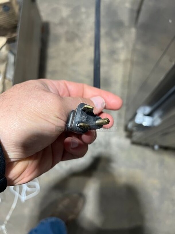 Continental Commercial 2 Door Reach In Cooler! With Poly Coated Racks! All Stainless Steel! On Casters! Model: 2RSA SN: 15196927 115V 60HZ 1 Phase - Image 12 of 12