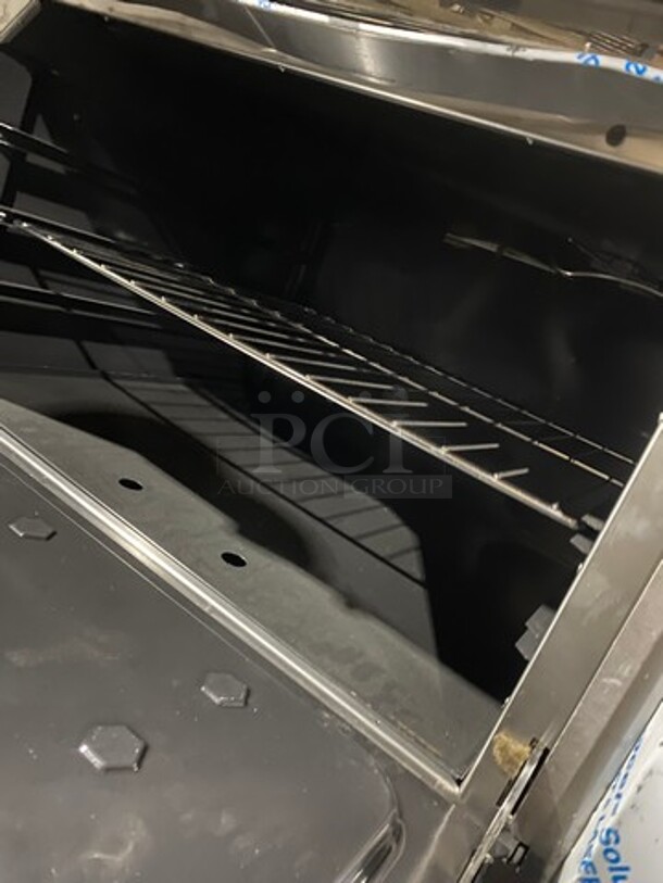 SCRATCH-N-DENT! LATE MODEL! Sierra Commercial Natural Gas Powered 10 Burner Stove! With Raised Back Splash And Salamander Shelf! With 2 Oven Underneath! All Stainless Steel! On Casters! - Image 8 of 12