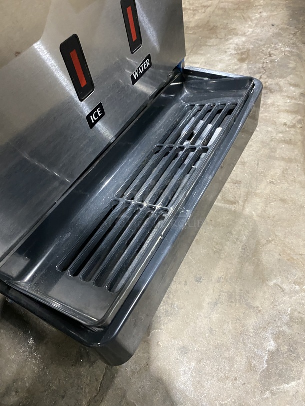CUTE! HOSHZAKI Ice Maker/Water Dispenser Combo!  Model DCM-270BAH-OS Serial C07388J 115-12V/60Hz/1 Phase - Image 6 of 8