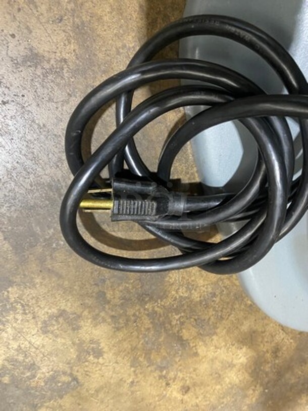 Sweet! HOBART Countertop Mixer! Model N50 Serial 31-1400-084 100-120V/60Hz/1 Phase! Working When Removed!  - Image 9 of 9
