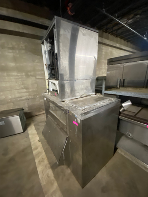 Hoshizaki Commercial Ice Maker Machine! On Commercial Ice Bin! All Stainless Steel! NOT TESTED!  Model: KM901MAH SN: A03755E 208/230V 60HZ 1 Phase - Image 3 of 8