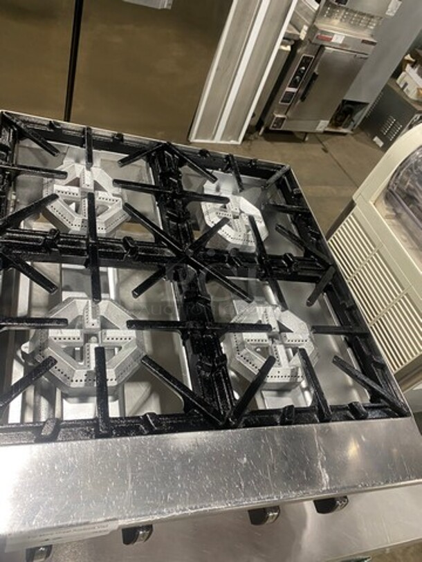 Avantco Commercial Countertop Natural Gas Powered 4 Burner Range! With Back And Side Splashes! All Stainless Steel! On Small Legs! - Image 5 of 8
