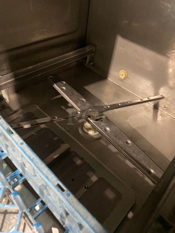 NICE! Hobart Commercial Under Counter Dishwasher! With Pegged Dish Crate! All Stainless Steel! Model: LXIC SN: 231127081 120V 60HZ 1 Phase - Image 6 of 9