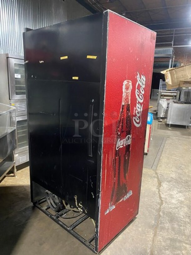 True Commercial 2 Door Reach In Refrigerator Merchandiser! With View Through Sliding Doors! With Poly Drink Racks! Model: GDM37 SN: 2782180 115V 60HZ 1 Phase! Working When Removed! - Image 3 of 11