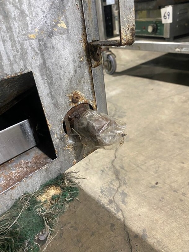 Southbend Stainless Steel Commercial Natural Gas Powered Char Broiler Grill! - Image 9 of 9