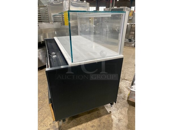 Wow! Structural Concepts Starbucks Style Refrigerated Open Grab-N-Go Display Case With Glass Enclosed Merchandiser Showcase On Top! Model SBZ665DR! 220V 1 Phase! - Image 2 of 8