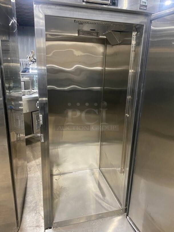 WOW! NEW! NEVER USED! Hobart Commercial Electric Powered Single Door Roll In Rack Proofer/ Warmer Holder/ Hot Food Storage! Solid Stainless Steel! Model: QESADHL SN: 321068378 120/208V 60HZ 1 Phase - Image 5 of 10