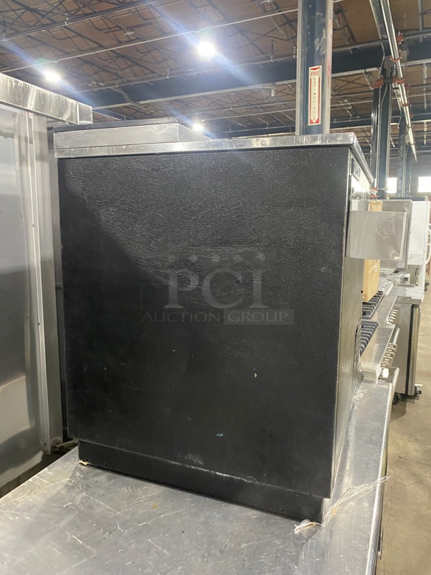 True Refrigerated 1 Top Sliding Door Beer Bootle Cooler! With Speed Rail! TD36-12 Serial 141236! 115V 1 Phase!  - Image 3 of 7
