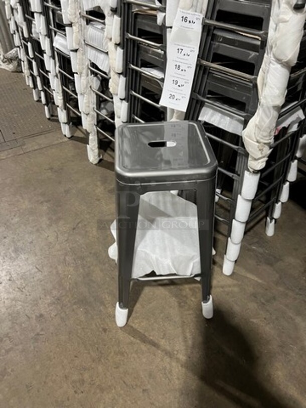 BRAND NEW! Platinum Finish Heavy Duty Metal Bar Height Stools! With Footrest! 10x Your Bid!
