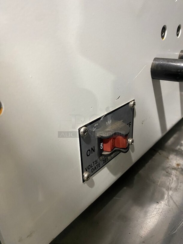 Twothousand Countertop Commercial Bread Slicer! All Stainless Steel! MODEL TTD7B 110V - Image 7 of 10