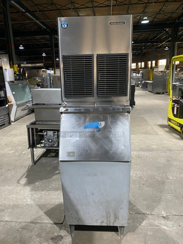 Hoshizaki Commercial AIR COOLED Nugget Ice Machine! Stainless Steel! Model: FD1002MAJC SN: H00771J 115V 60HZ 1 Phase! On Commercial Ice Bin! On Legs! Model: B322AP SN: 63J0609BB040! 2 X Your Bid Makes One Unit! 