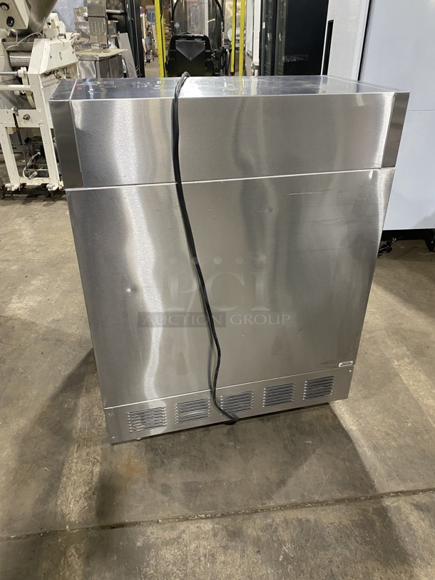 True Stainless Steel Commercial Milk Cooler on Commercial Casters! Eletric Powered! MODEL: TMC-34-S SN:1-4828353 115 Volts, 1 Phase!  - Image 3 of 7