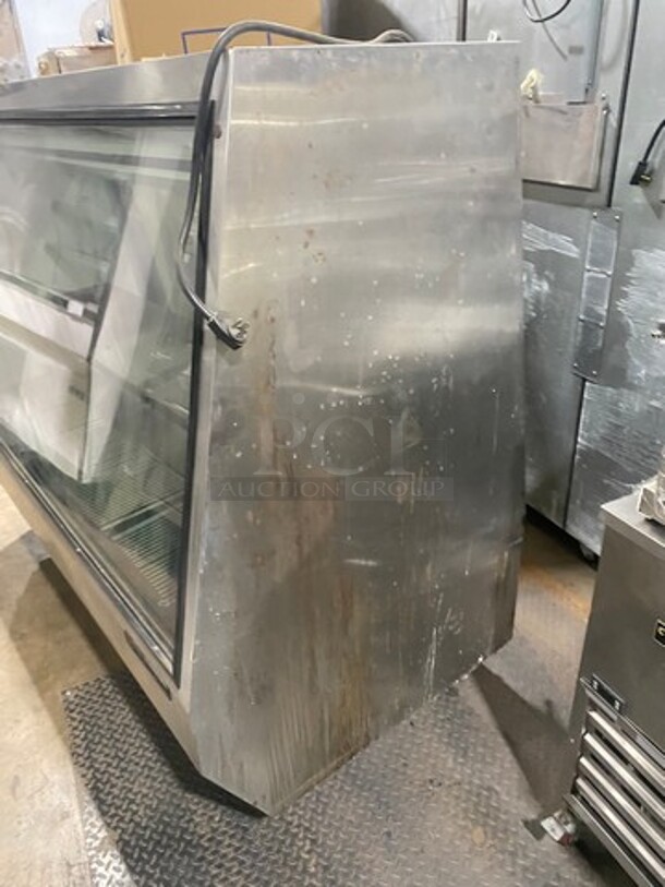 True 72 Inch Deli Display Case Merchandiser! Model TDBD72-2 Serial 13739123! 115V 1 Phase!  - Image 4 of 7