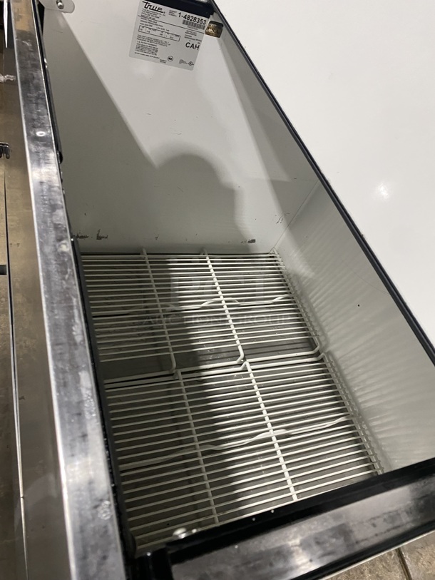 True Stainless Steel Commercial Milk Cooler on Commercial Casters! Eletric Powered! MODEL: TMC-34-S SN:1-4828353 115 Volts, 1 Phase!  - Image 5 of 7