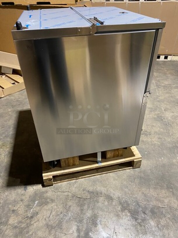COOL! NEW! SCRATCH-N-DENT! Beverage Air Commercial Refrigerated Milk Cooler! Stainless Steel Body! On Casters! Model: SM34HCS SN: 13206661 115V 60HZ 1 Phase - Image 4 of 11