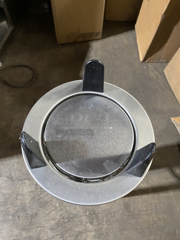 NEW! LAKESIDE Plate Lowerator! Model:4007 SN:747069003480! - Image 3 of 5