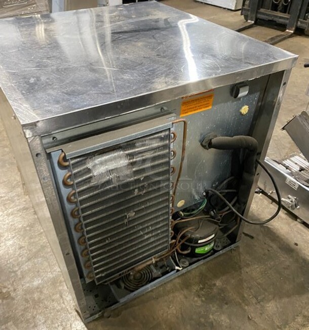 Delfield Commercial Single Door Lowboy/Worktop Cooler! All Stainless Steel! Model: 406STAR4 SN: 1502152000348 115V 1 Phase - Image 4 of 8