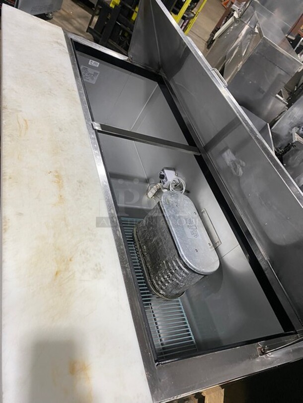 Leader Commercial Refrigerated Bain Marie Sandwich Prep Table! With 2 Door Underneath Storage Space! With Commercial Cutting Board! All Stainless Steel! On Casters! MODEL LM60SC SN:GZ08C1786 115V 1PH - Image 8 of 9
