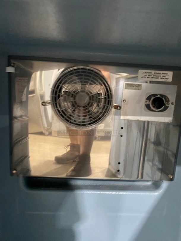 Delfield Commercial Single Door Lowboy/Worktop Cooler! All Stainless Steel! Model: 406STAR4 SN: 1502152000348 115V 1 Phase - Image 6 of 8