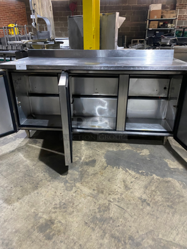 COOL! True Commercial 3 Door Refrigerated Lowboy/Worktop Cooler! With Backsplash! All Stainless Steel! On Legs! Model: TWT72 SN: 8587616 115V 60HZ 1 Phase - Image 5 of 8
