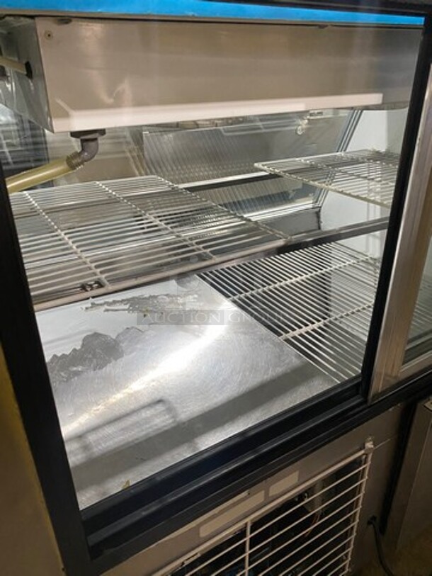 Leader Commercial Leader Commercial Refrigerated Bakery/Deli Case! With Slanted Front Glass! With Sliding Rear Access Doors! All Stainless Steel Body! Model: SDL48SC SN: PW01S1711 115V 60HZ 1 Phase - Image 5 of 12