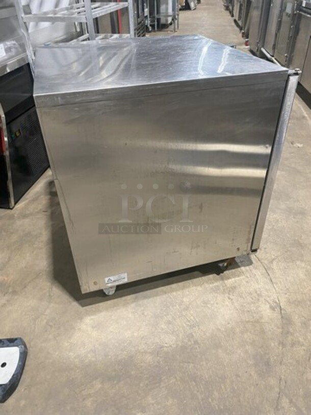 WOW! Moffat Turbofan P8M - Full Size Sheet Pan Manual Electric Proofer And Holding Cabinet! P Series! 8 x full size sheet pan capacity
3" tray spacing
Low velocity circulation fan
Off / proofer / hold mode selection dial
Mechanical thermostat 65-185F
Air heating ON control panel indicator
Humidity level control
Humidity tank ON control panel indicator
Cabinet temperature thermometer
Auto-fill water system standard
Single phase connection!  - Image 5 of 8