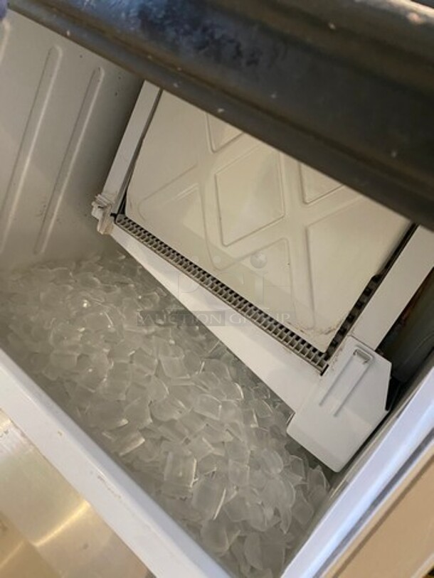 Hoshizaki Commercial Undercounter Ice Maker Machine! On Legs! WORKING WHEN REMOVED! Model: KM115BAJ SN: H00132E 115V 60HZ 1 Phase - Image 6 of 7
