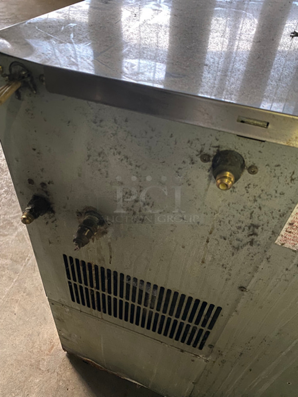 COOL! Hoshizaki Commercial Ice Maker Machine Head! All Stainless Steel! Model: KM500MWH SN: L00596L 115/120V 60HZ 1 Phase - Image 8 of 9