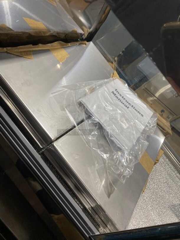 New! Never Used! Diamond Commercial Countertop Refrigerated Sushi Display Case Merchandiser! With Curved Glass! Stainless Steel Body! On Small Legs! Model: GVRB120 - Image 5 of 7