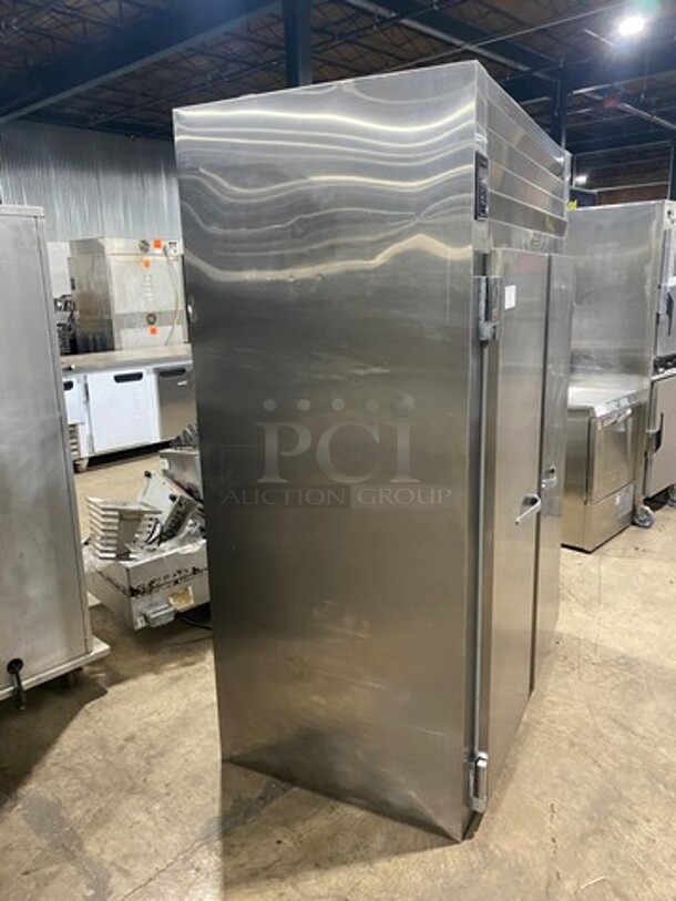 AWESOME! TRAULSEN Commercial Two Section Reach In Freezer! With Built In Pan Rack! All Stainless Steel! (2) Solid Doors! Model 1RLT232NUT 115V/60Hz/1 Phase - Image 3 of 9