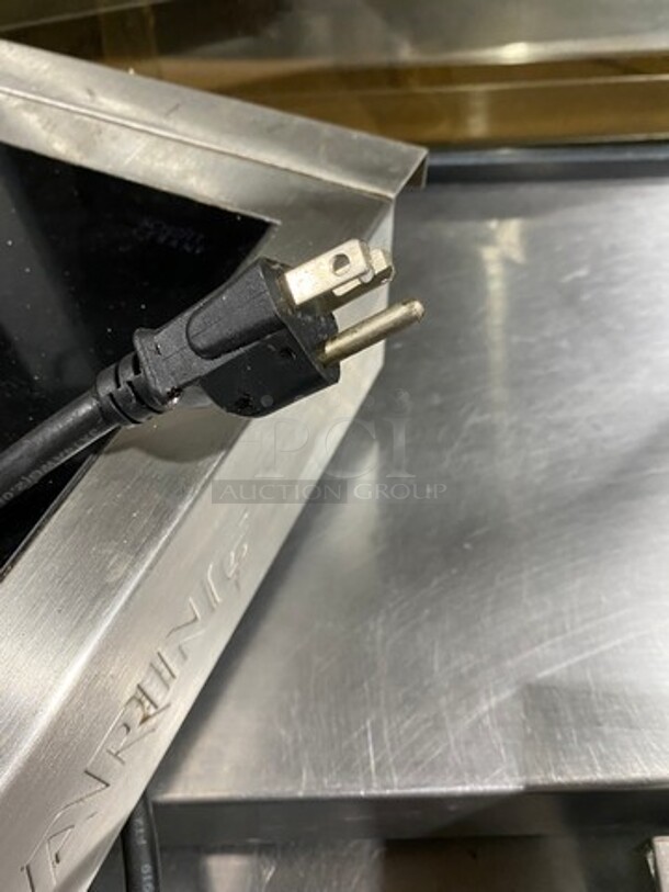 Waring Commercial Countertop Electric Powered Single Burner Induction Range! Model: WIH400 SN: 141205 120V - Image 7 of 7
