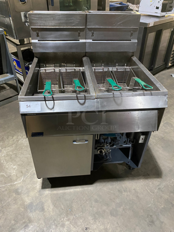 Pitco Frialator Commercial Natural Gas Powered Dual Bay Deep Fat Fryer! With Oil Filter System! With 4 Metal Frying Baskets! With Backsplash! All Stainless Steel! On Casters!